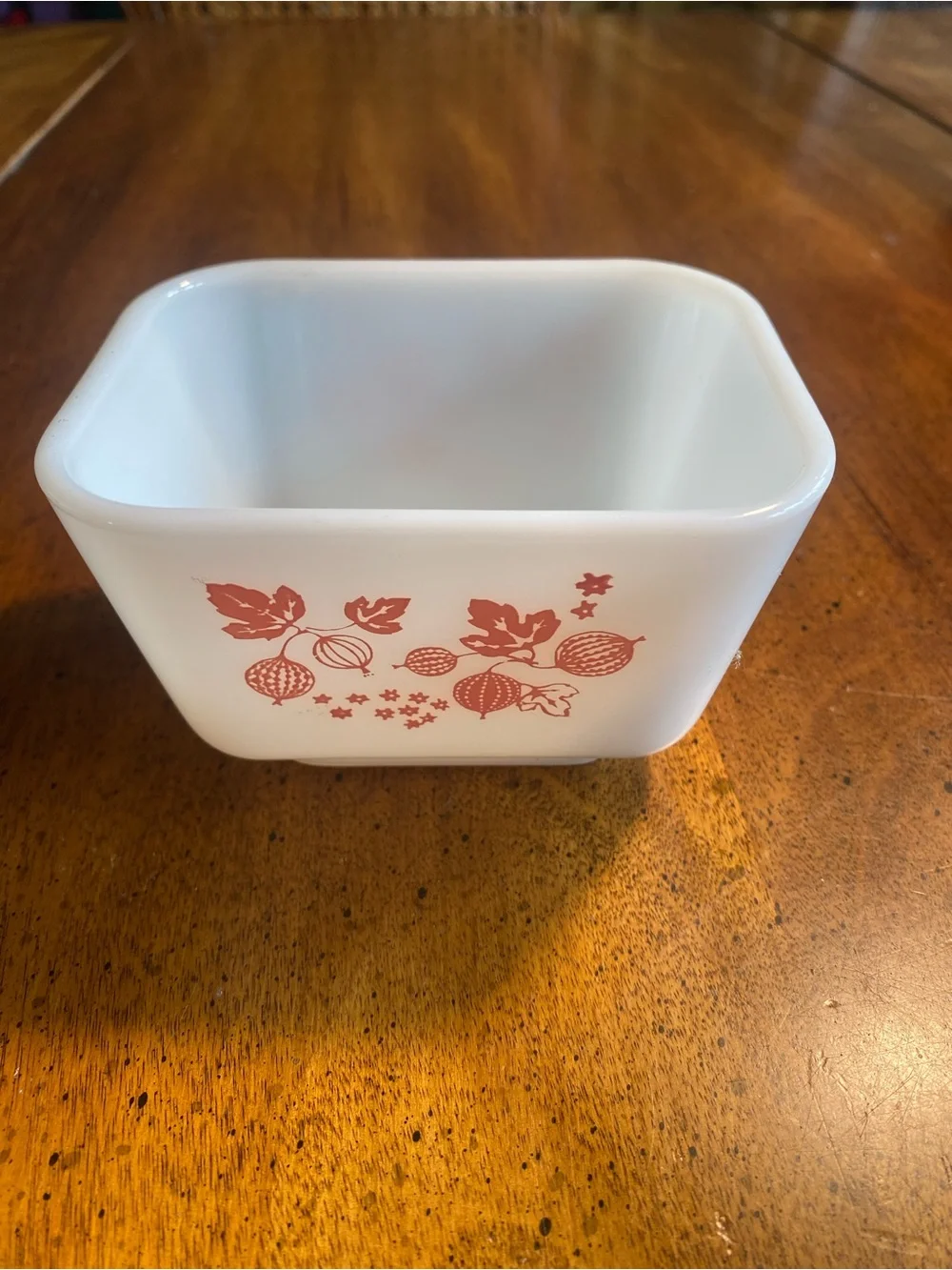 Pyrex 501 Pink Gooseberry w/ Pyrex Lid